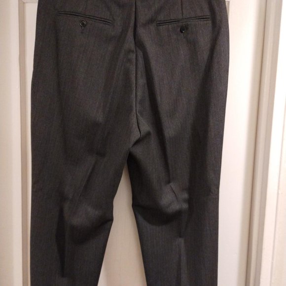 Nautica Suit - Size: 42R/36W - Picture 14 of 15